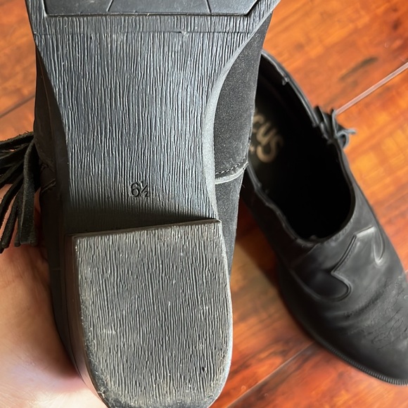 Hermosa Circus by Sam Edelman 6.5 Black Fringe Bootie - Picture 5 of 5